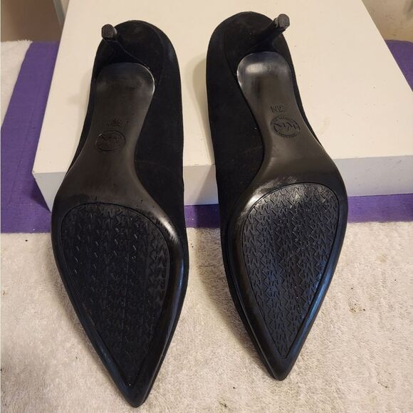 MK Michael Kors Black Suede Pointy Toe Kitten Heel Pumps Sz.6.5 MSRP $168 - Picture 7 of 8